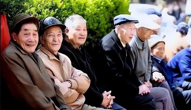 被发现50岁后体重越接近“这个数”会越健康PG麻将胡了免费试玩模拟器寿命与体重的关系(图1)